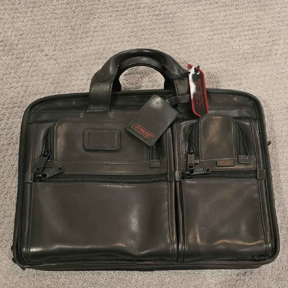 NWT Tumi TPass Medium Screen Slim Black Leather Men's Briefcase